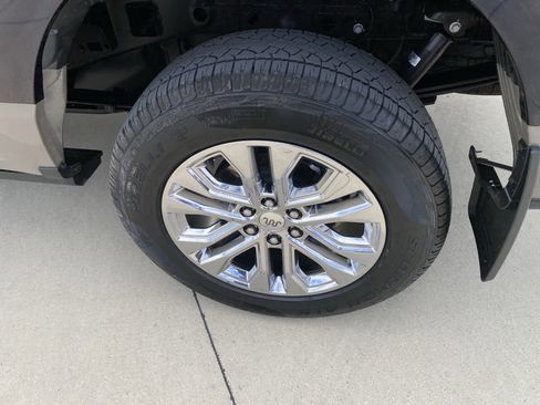 Used 2025 Ford F150 King Ranch w/ FX4 Off-Road Package AWD/4WD image 7