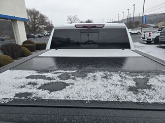 Used 2022 Chevrolet Silverado 1500 ZR2 w/ Technology Package video 5