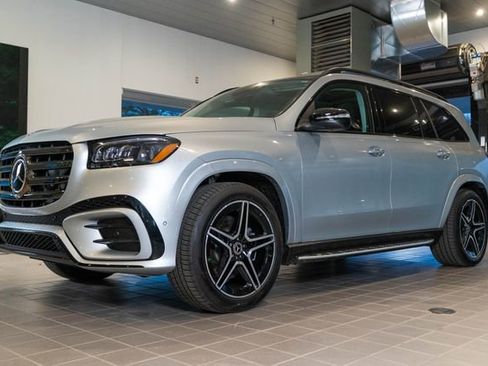 New 2026 Mercedes-Benz GLS 450 4MATIC image 3