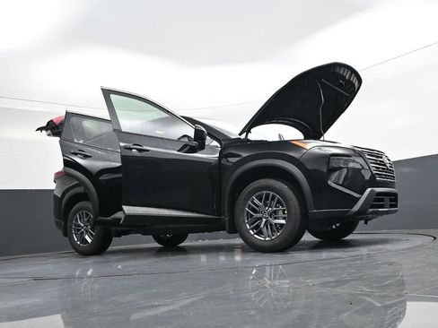 Certified 2026 Nissan Rogue S image 41