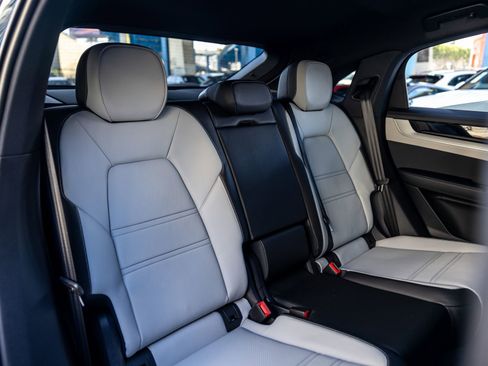 New 2025 Porsche Cayenne Coupe image 51