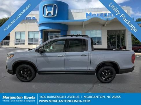 New 2026 Honda Ridgeline Black Edition image 2