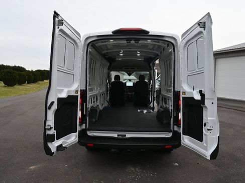 New 2026 Ford Transit 250 148 Medium Roof RWD image 42