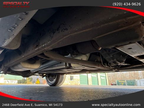 Used 2015 Chevrolet Suburban LTZ image 40