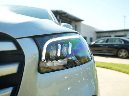 New 2026 Mercedes-Benz GLS 450 4MATIC image 11