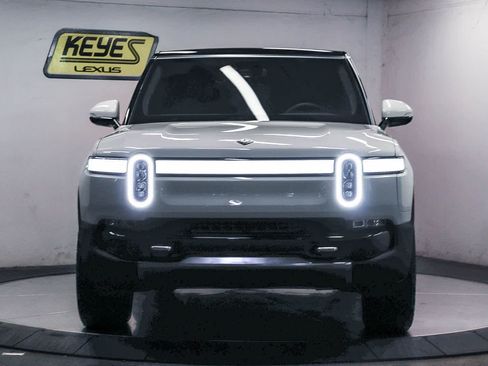 Used 2023 Rivian R1S Adventure AWD/4WD image 6