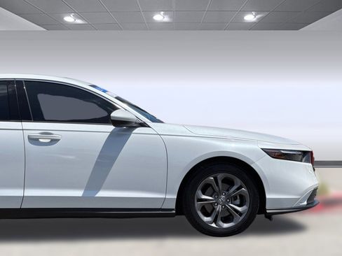 Certified 2024 Honda Accord EX image 33