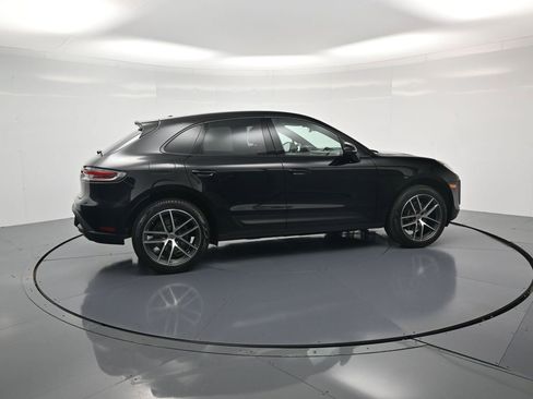 Used 2026 Porsche Macan AWD/4WD image 31