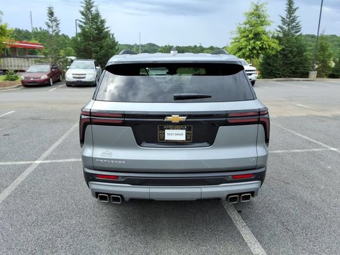 Certified 2024 Chevrolet Traverse LT FWD image 6