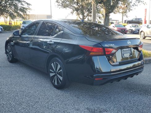 Certified 2022 Nissan Altima 2.5 SV image 8