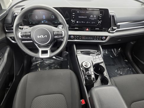 Used 2023 Kia Sportage LX AWD/4WD image 11