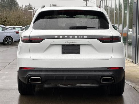 Used 2021 Porsche Cayenne image 4