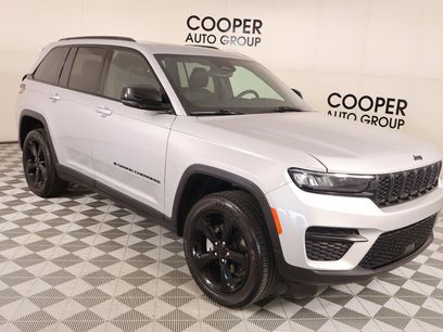 Used 2023 Jeep Grand Cherokee Altitude