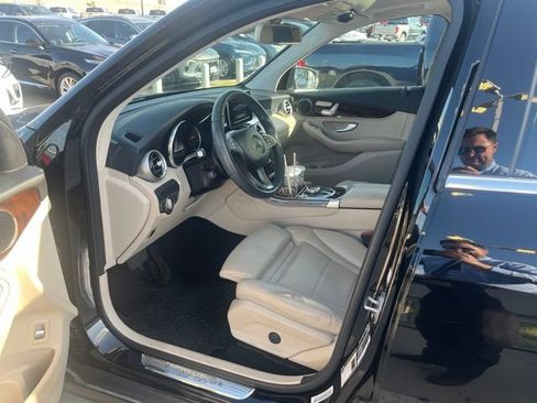 Used 2018 Mercedes-Benz GLC 300 image 9