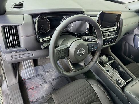 Certified 2024 Nissan Pathfinder Rock Creek image 18