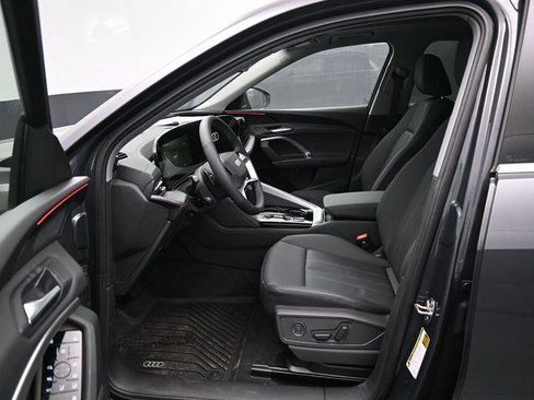 New 2025 Audi Q5 Premium image 9