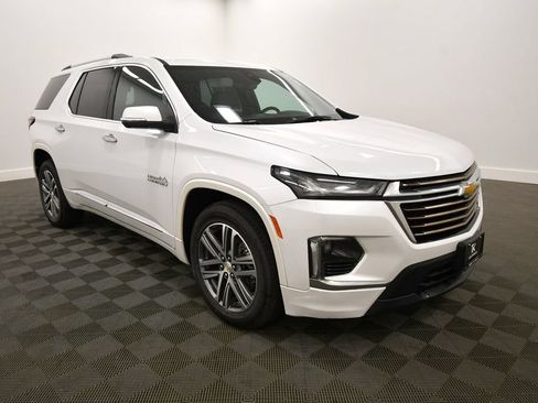 Used 2023 Chevrolet Traverse High Country AWD/4WD image 10