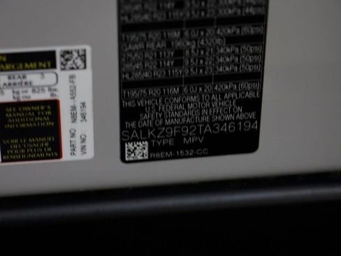 New 2026 Land Rover Range Rover SV image 29