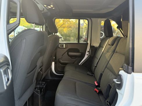 Used 2020 Jeep Wrangler Unlimited Sport S image 18