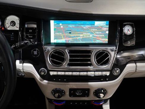 Used 2016 Rolls-Royce Wraith RWD image 26