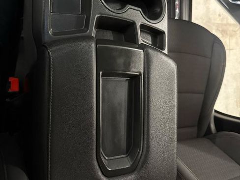 Used 2024 Chevrolet Silverado 2500 LT AWD/4WD image 27