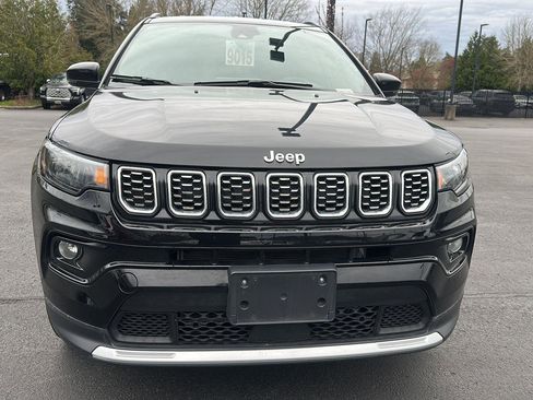 Used 2025 Jeep Compass Limited image 8