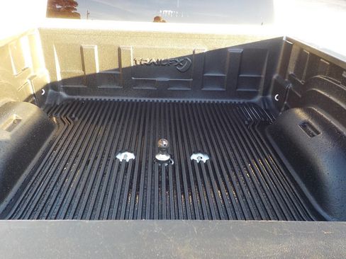 Used 2022 RAM 2500 Big Horn image 5