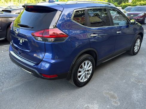 Used 2018 Nissan Rogue SV AWD/4WD image 15