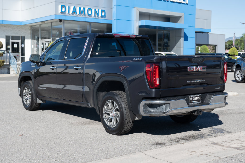 Used 2025 GMC Sierra 1500 SLT AWD/4WD image 6
