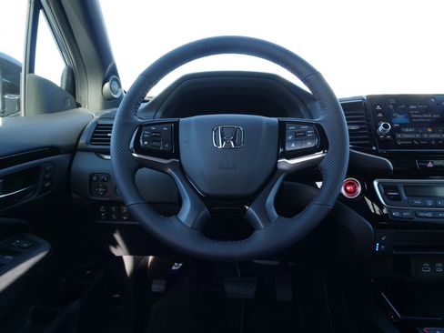 New 2026 Honda Ridgeline Black Edition image 22