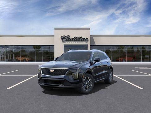 New 2025 Cadillac XT4 Premium Luxury w/ Cold Weather Package image 8
