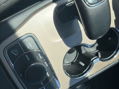 Used 2014 Jeep Grand Cherokee Limited AWD/4WD image 21