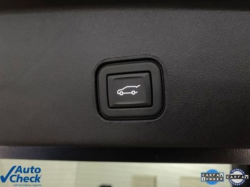 Used 2024 Cadillac Lyriq Luxury image 8