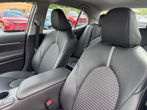 Certified 2023 Toyota Camry SE FWD image 20