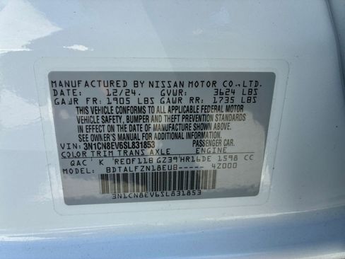 Used 2025 Nissan Versa SV image 27