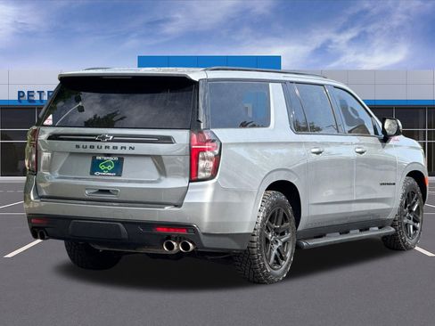 Used 2023 Chevrolet Suburban Z71 w/ Z71 Off-Road Package AWD/4WD image 4