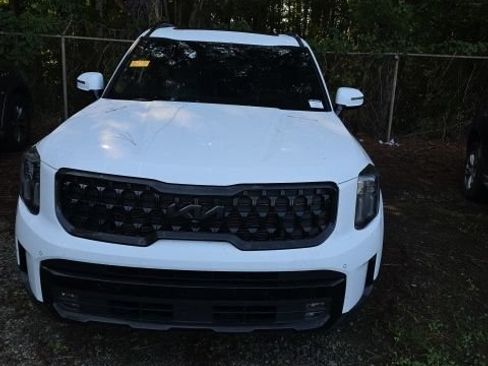 Used 2024 Kia Telluride SX X-Line AWD/4WD image 2