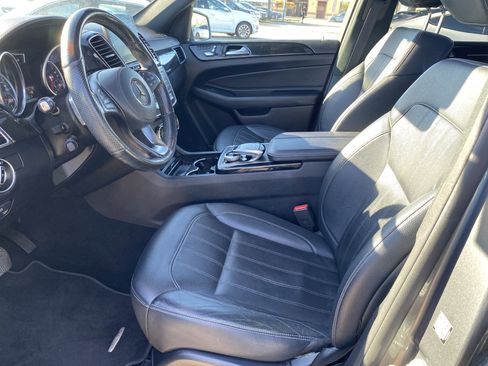 Used 2018 Mercedes-Benz GLS 450 GLS 450 w/ Premium Package image 12