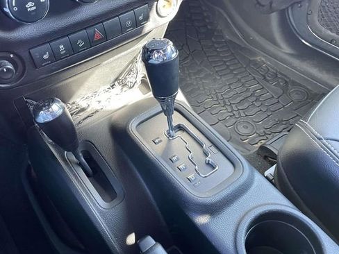 Used 2018 Jeep Wrangler Sport image 21