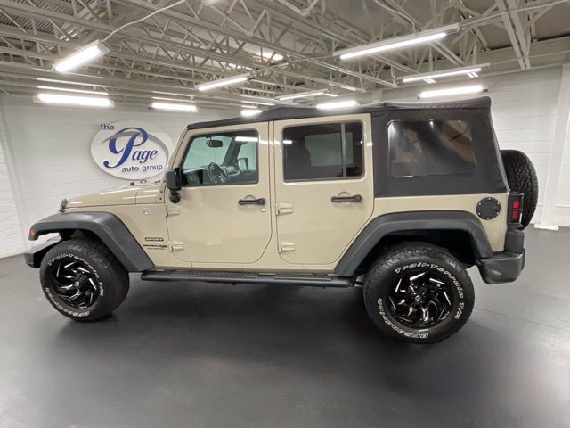 Used 2018 Jeep Wrangler Unlimited Sport S AWD/4WD image 2