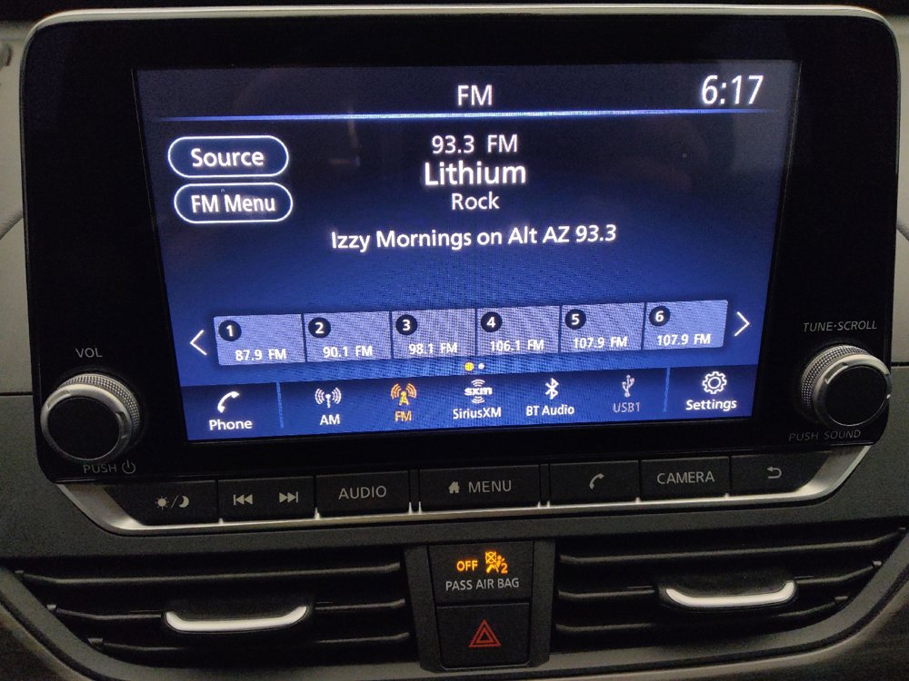 Used 2025 Nissan Altima 2.5 SV FWD image 25