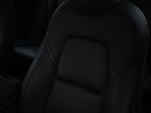 Used 2023 Tesla Model 3 Standard Range image 14