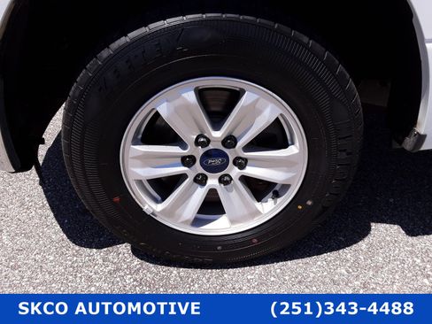 Used 2015 Ford F150 XLT image 9