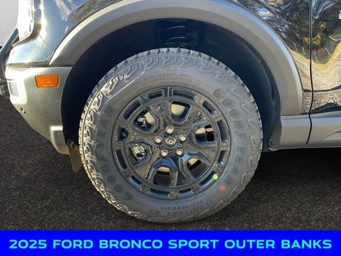 New 2025 Ford Bronco Sport Outer Banks w/ Sasquatch Outer Banks Package image 14