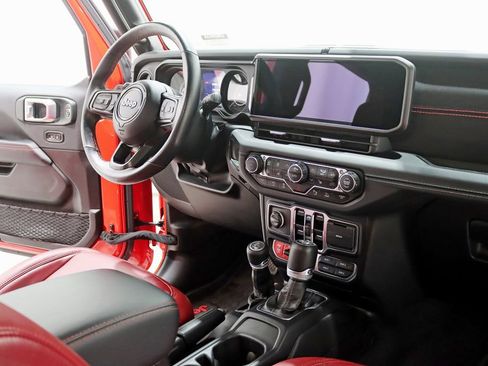 Used 2024 Jeep Wrangler Unlimited Rubicon 392 AWD/4WD image 34