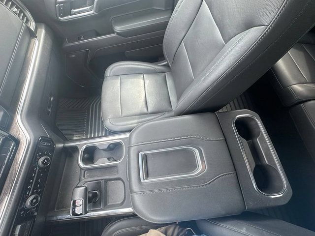 Used 2022 Chevrolet Silverado 1500 LTZ w/ LTZ Convenience Package II AWD/4WD image 19
