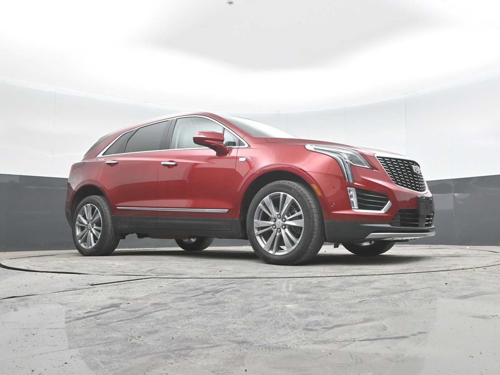 Used 2024 Cadillac XT5 Premium Luxury w/ Technology Package AWD/4WD image 28