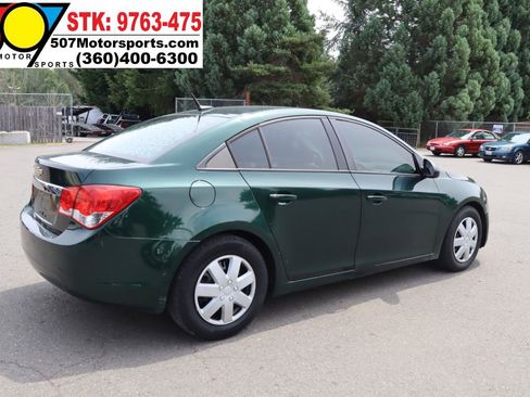 Used 2014 Chevrolet Cruze LS FWD image 7