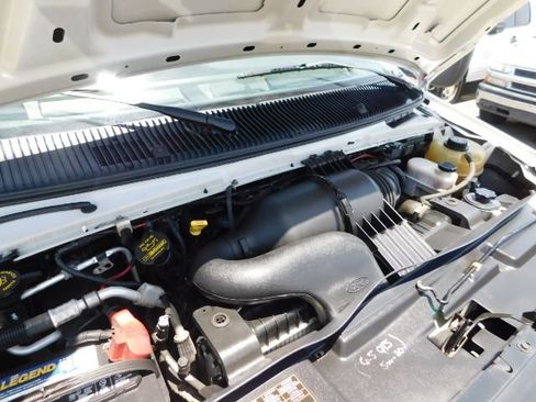 Used 2011 Ford E-250 and Econoline 250 image 15