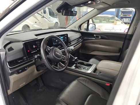 Certified 2026 Kia Carnival FWD image 15